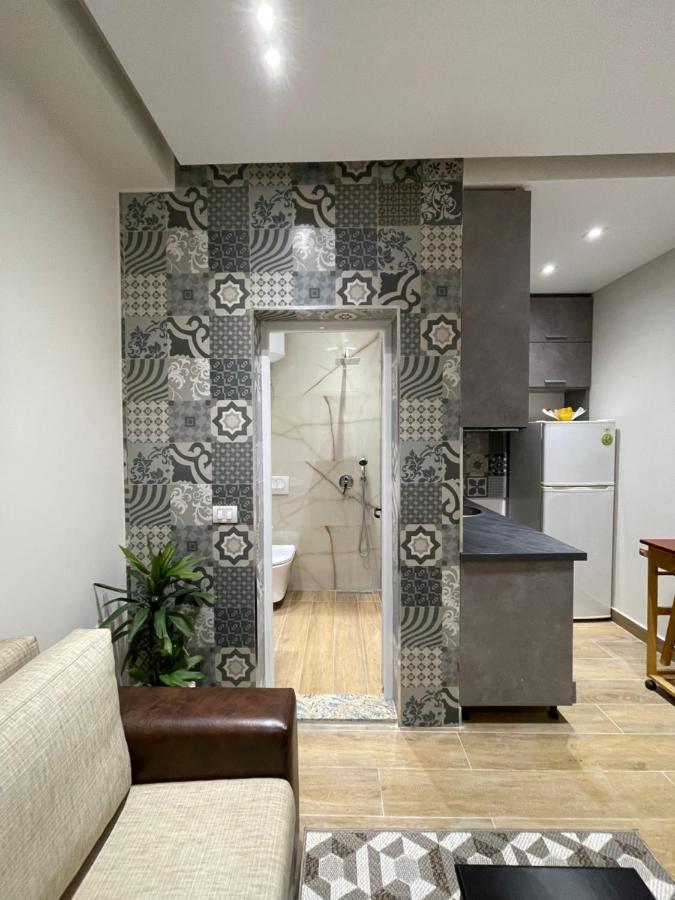 Modern 1 Bedroom City Apartment Тирана Екстериор снимка